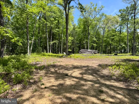 MLS: WVPT2001300