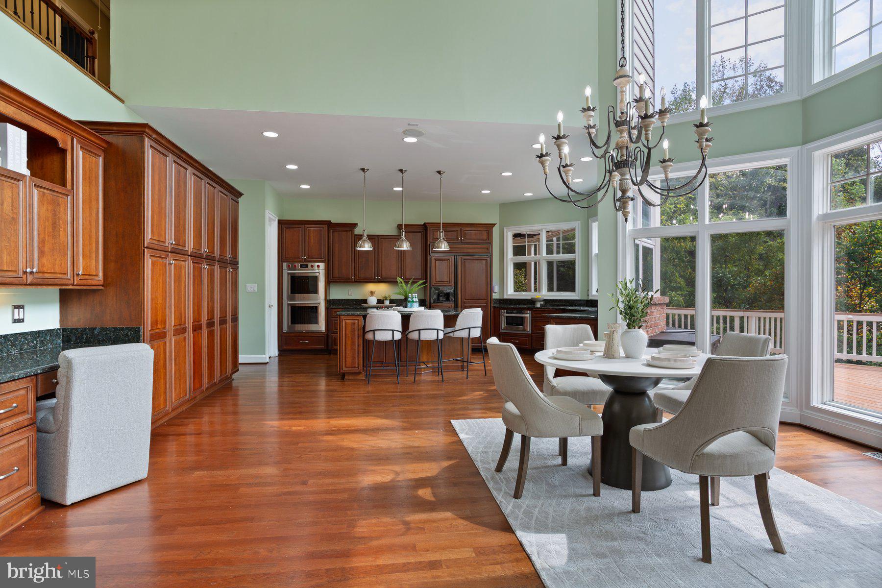 BEACON HILL - Residential