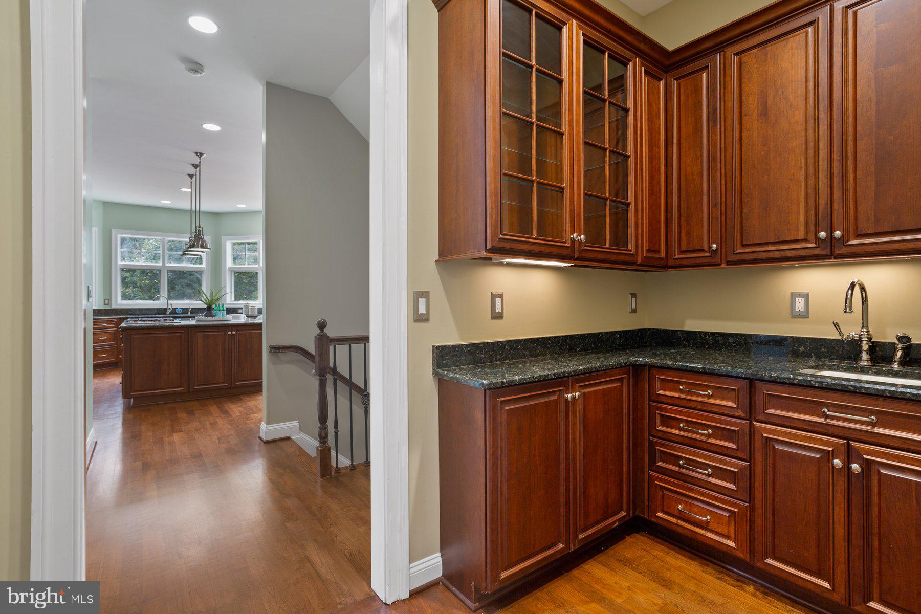 BEACON HILL - Residential