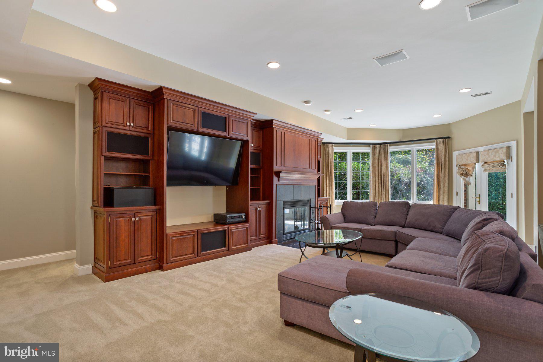 BEACON HILL - Residential