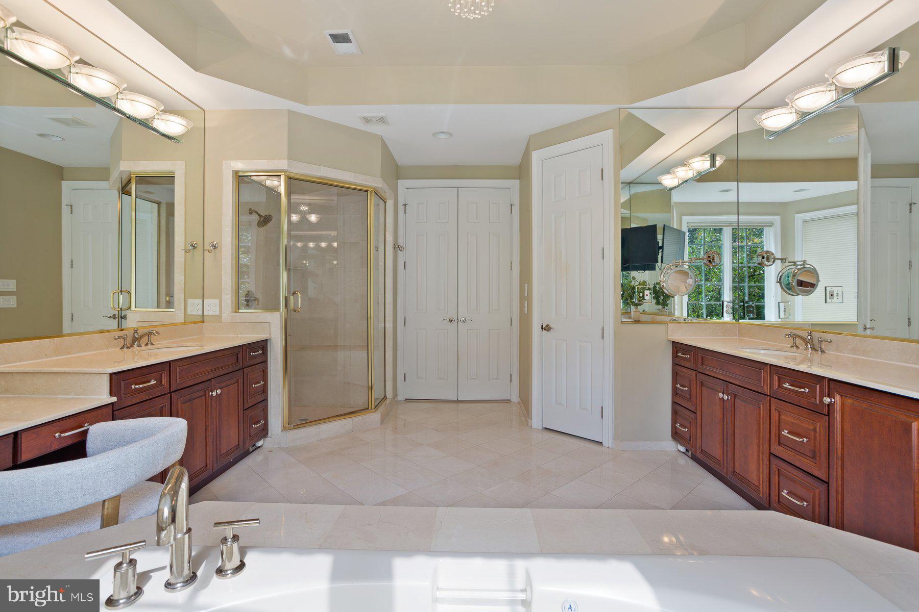 BEACON HILL - Residential