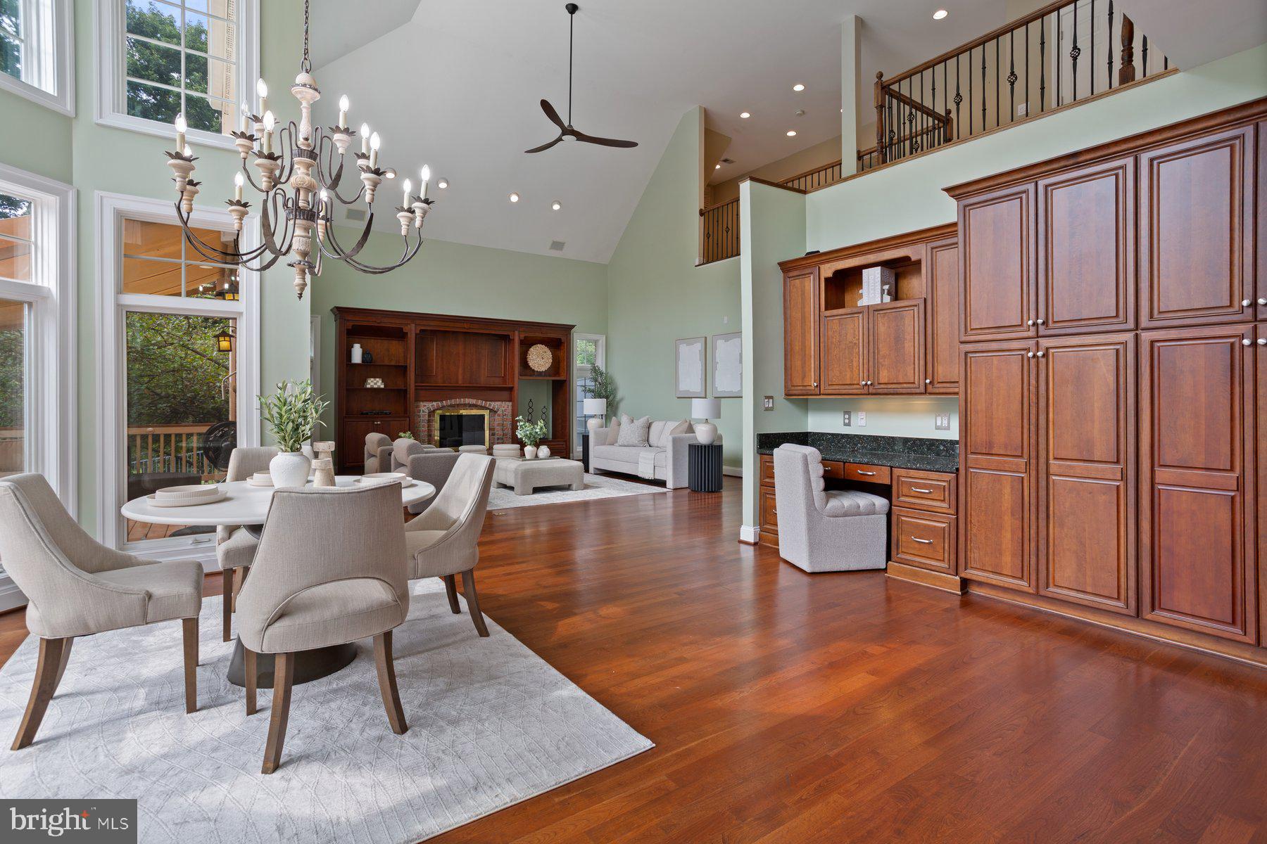 BEACON HILL - Residential