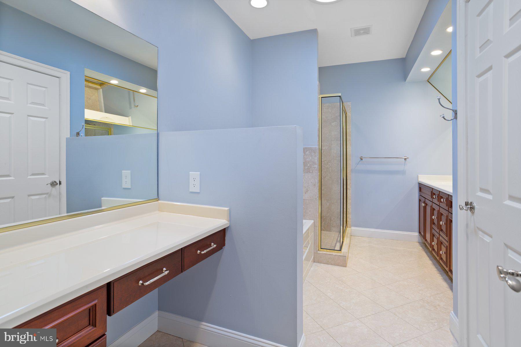 BEACON HILL - Residential