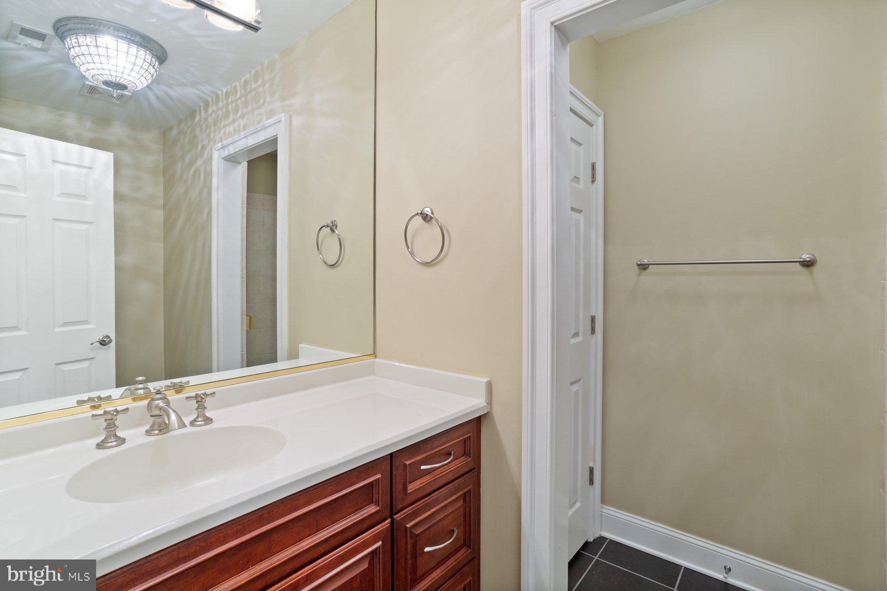 BEACON HILL - Residential