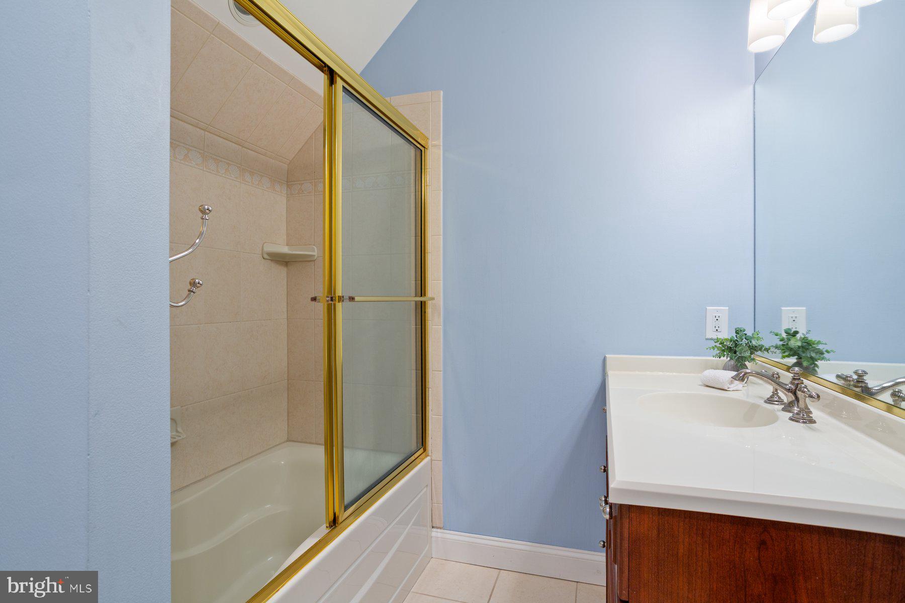 BEACON HILL - Residential