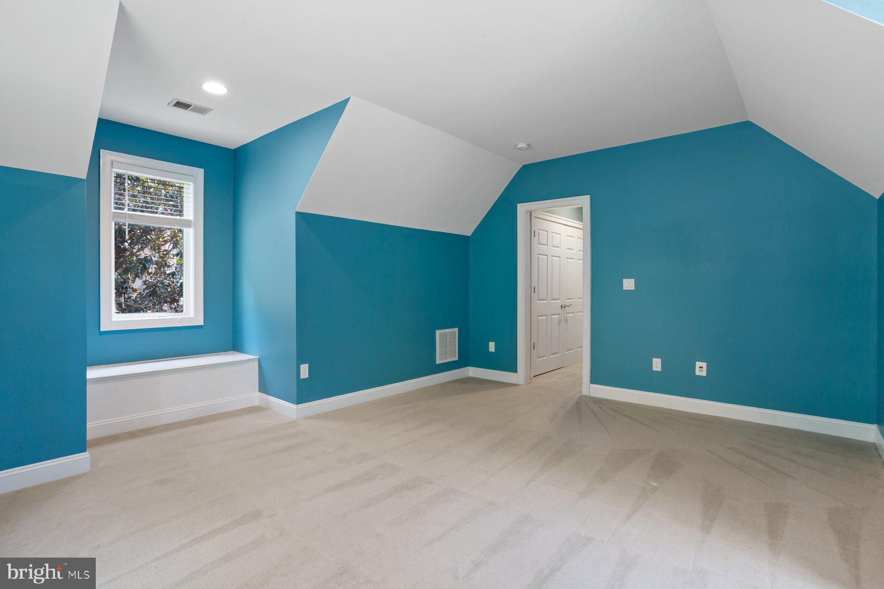 BEACON HILL - Residential