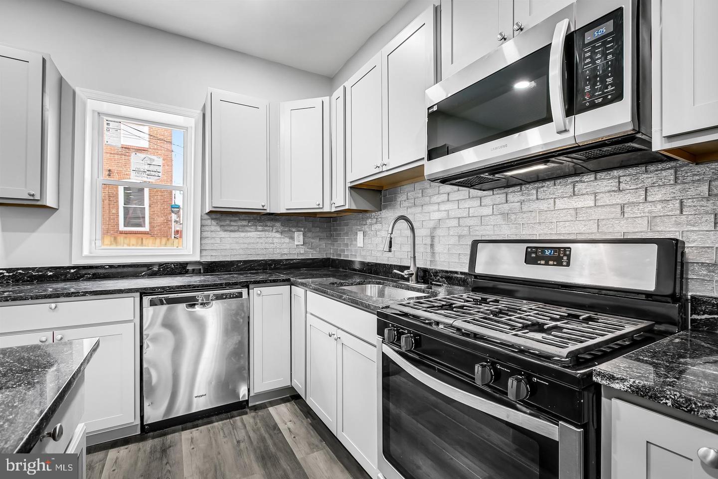 MCELDERRY PARK - Residential Lease