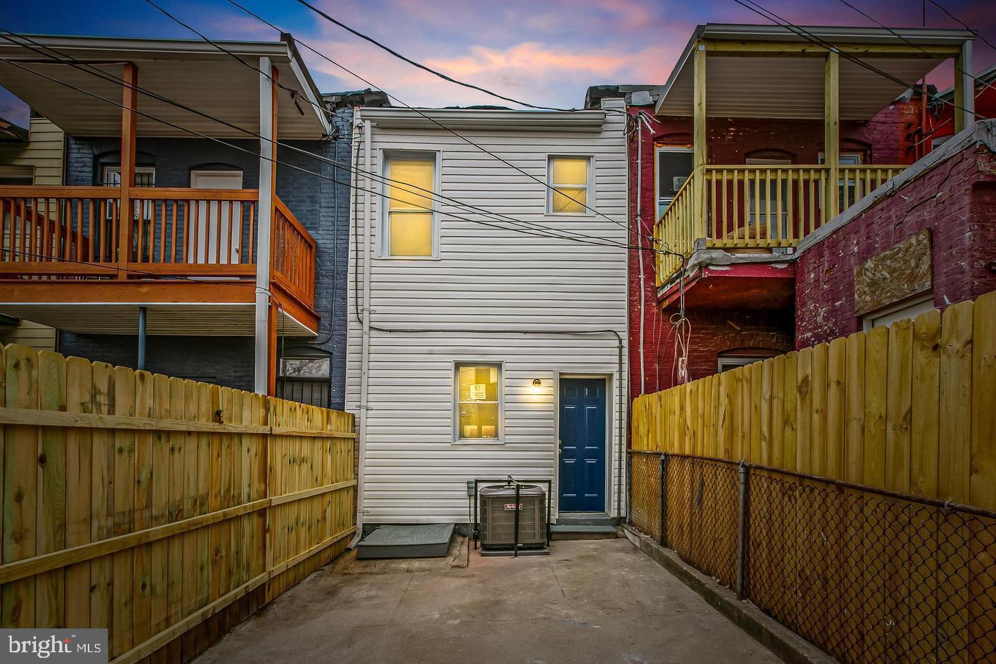 MCELDERRY PARK - Residential Lease