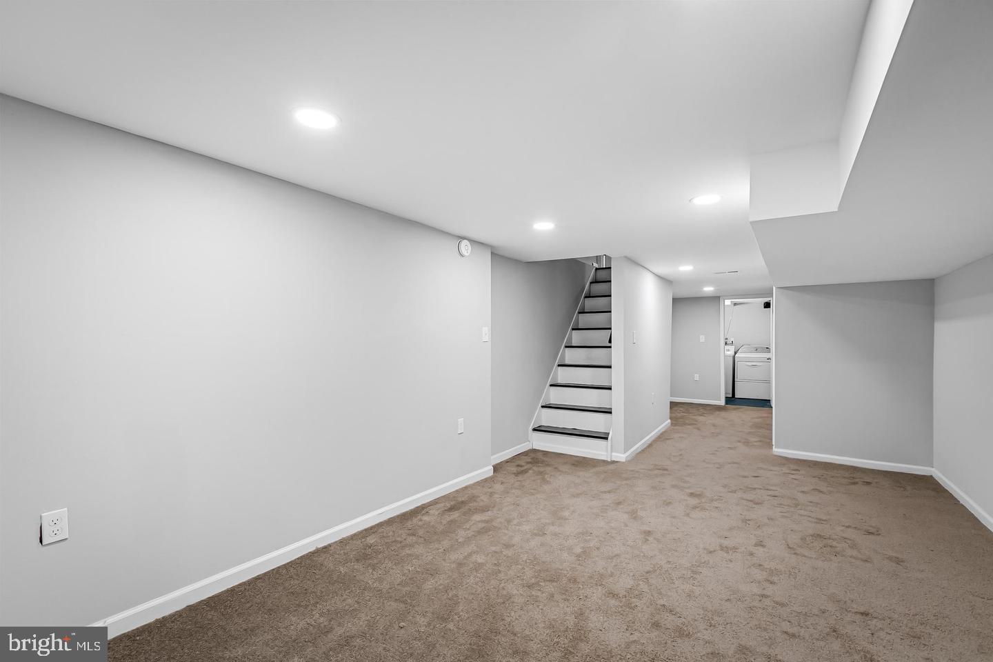 MCELDERRY PARK - Residential Lease