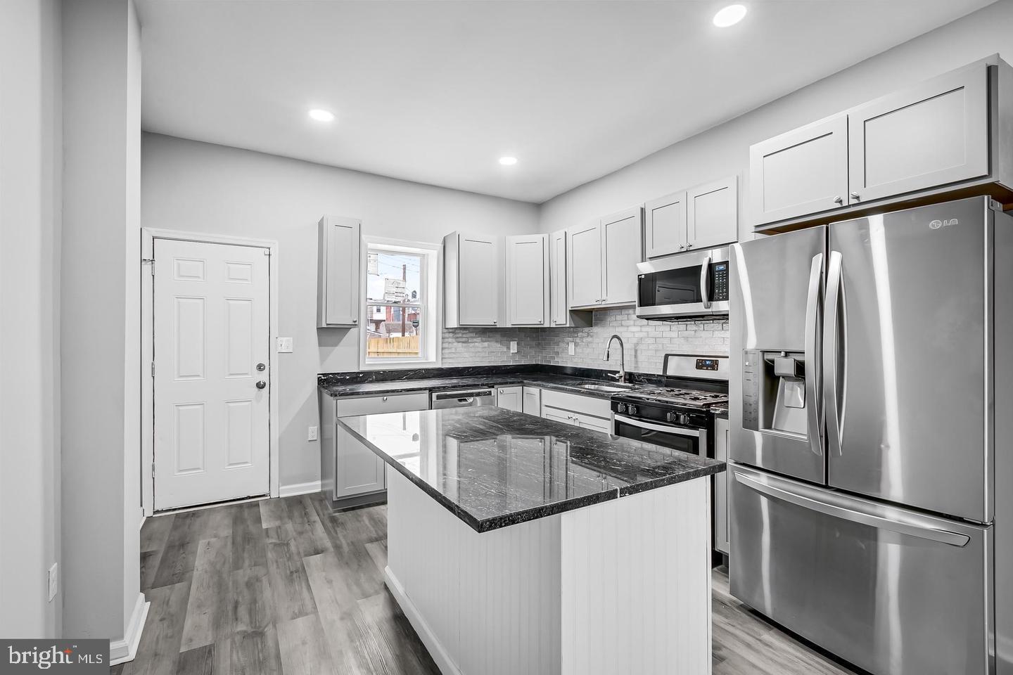 MCELDERRY PARK - Residential Lease