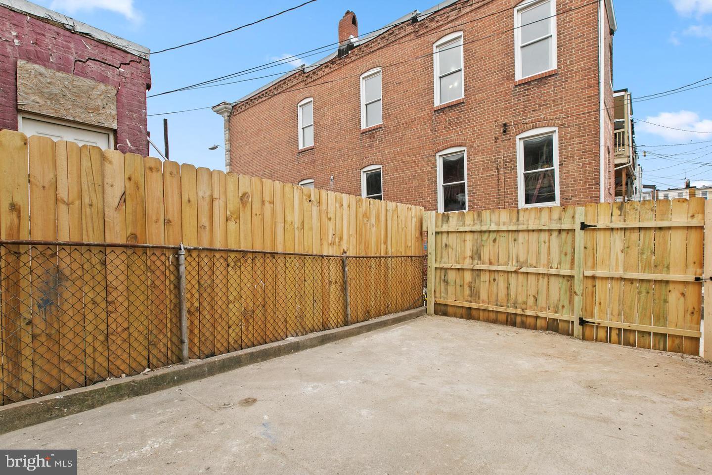 MCELDERRY PARK - Residential Lease