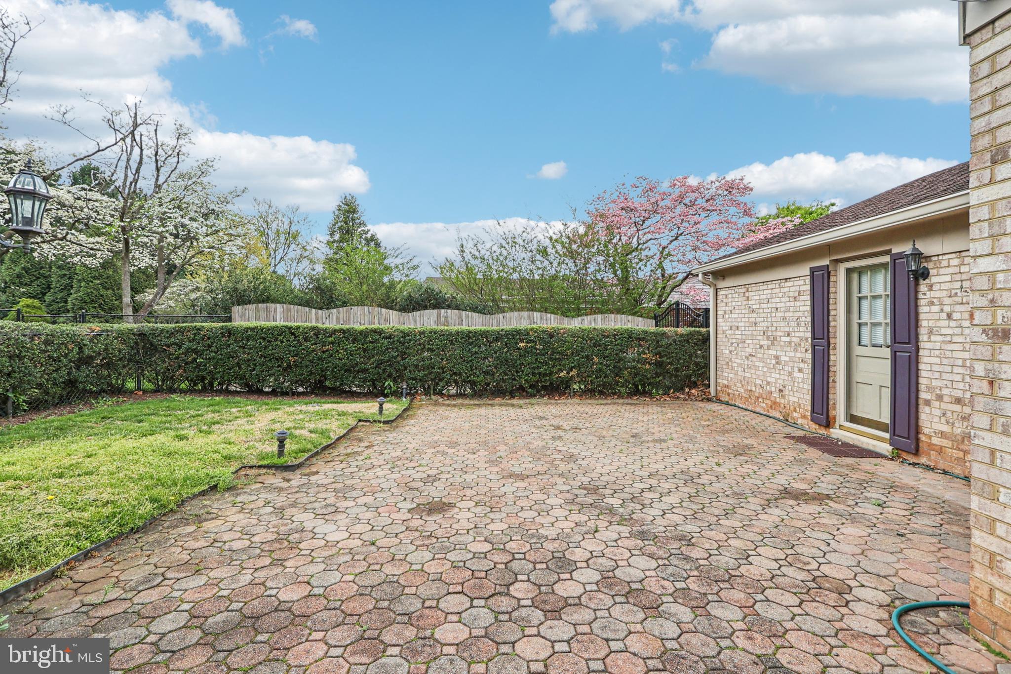 ROSEMONT - Residential