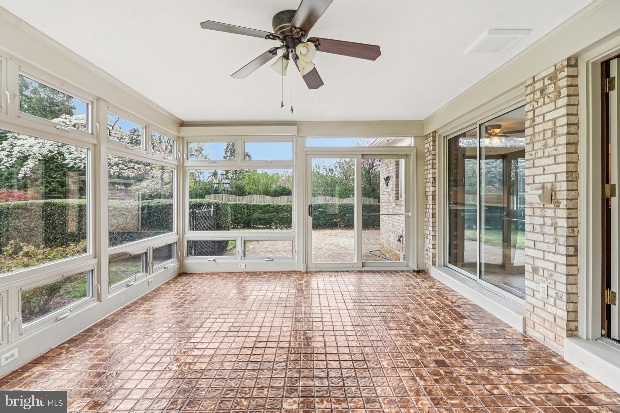 ROSEMONT - Residential