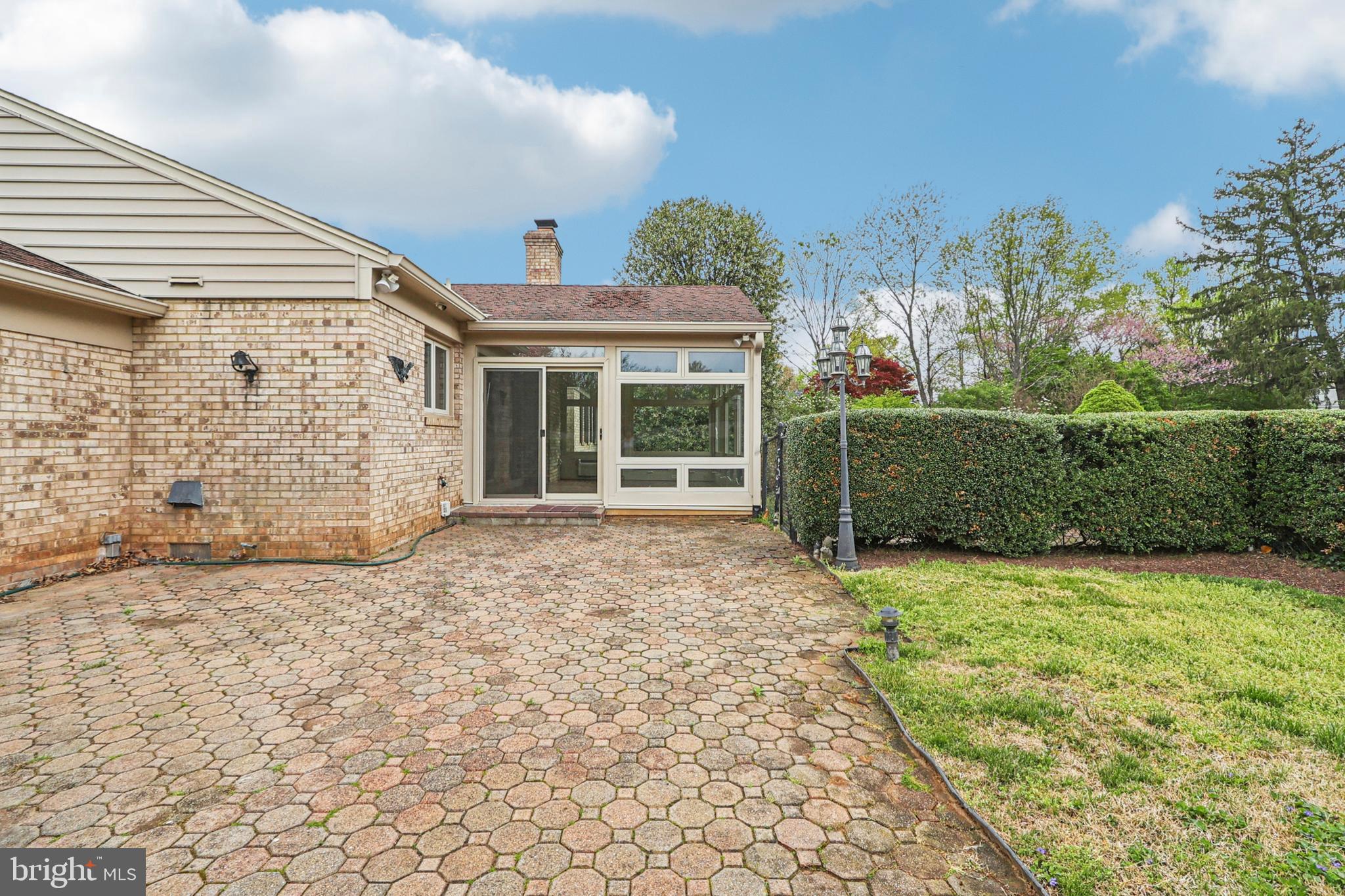 ROSEMONT - Residential