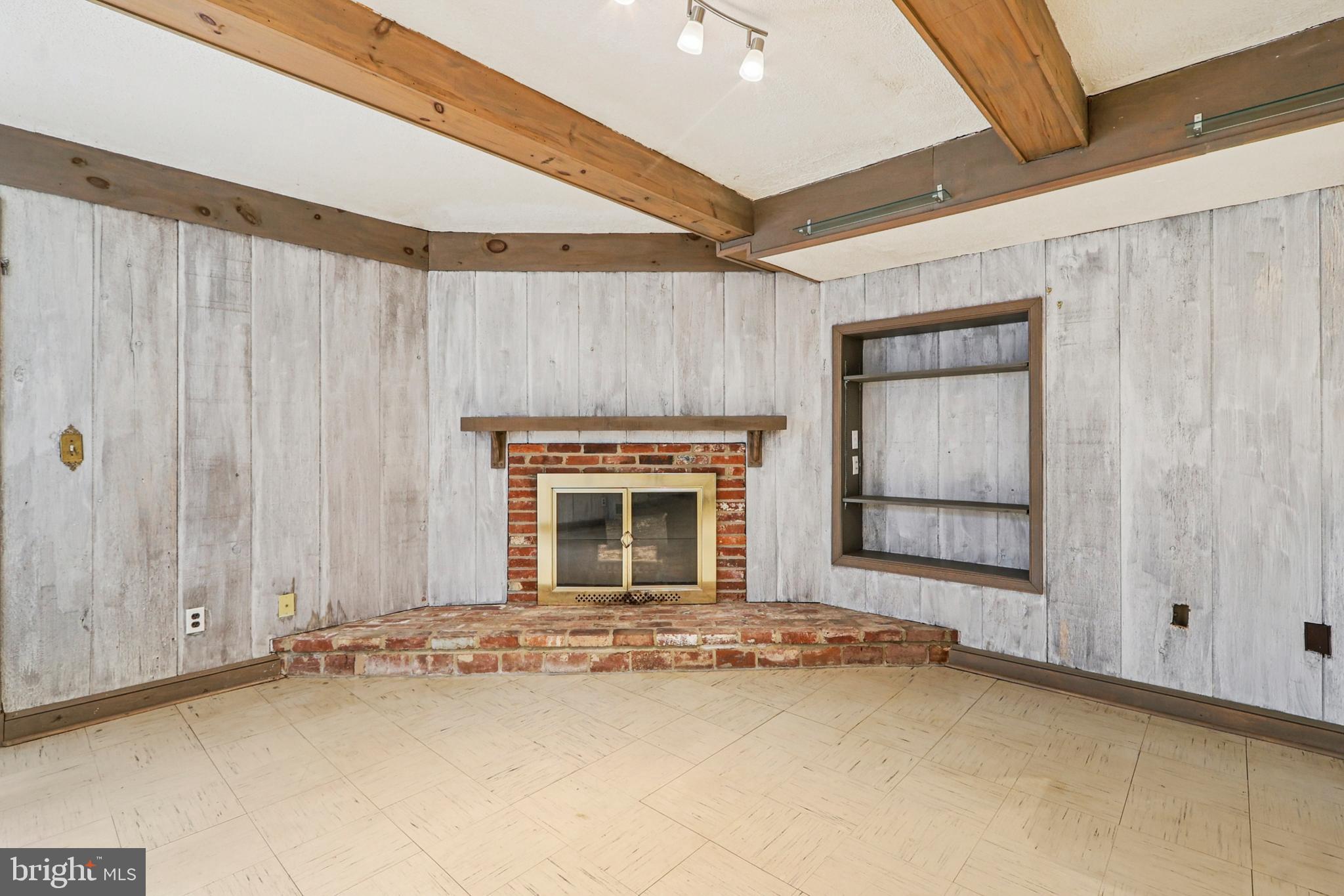 ROSEMONT - Residential