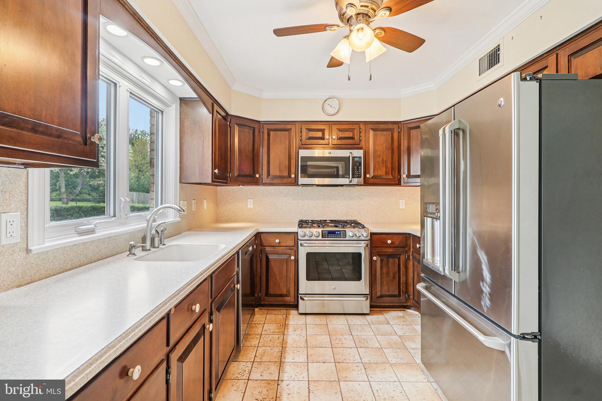 ROSEMONT - Residential