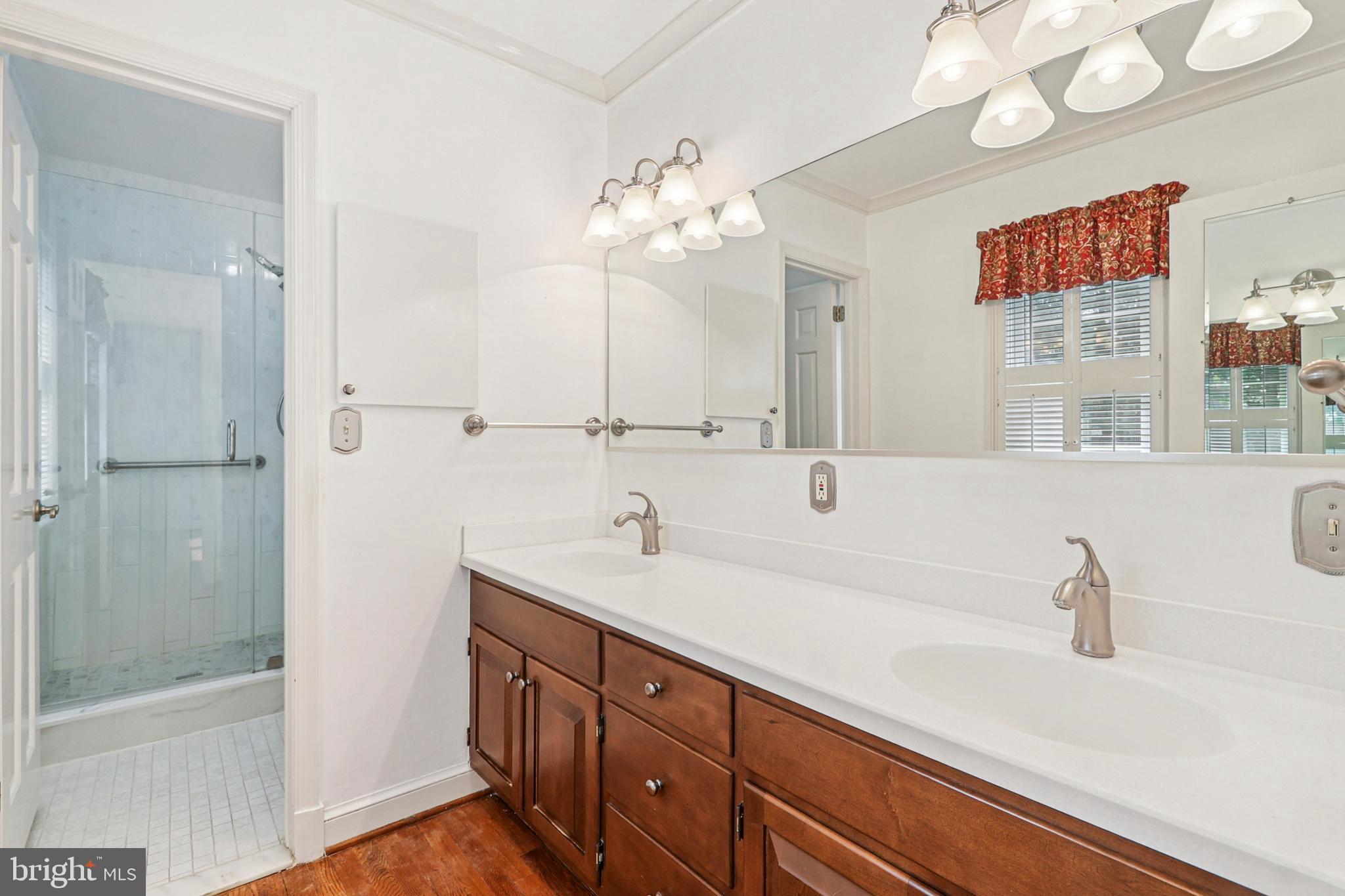 ROSEMONT - Residential