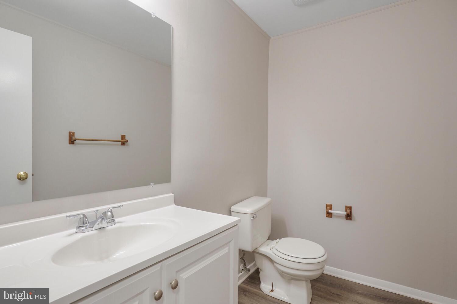 BETHELEN WOODS - Residential Lease