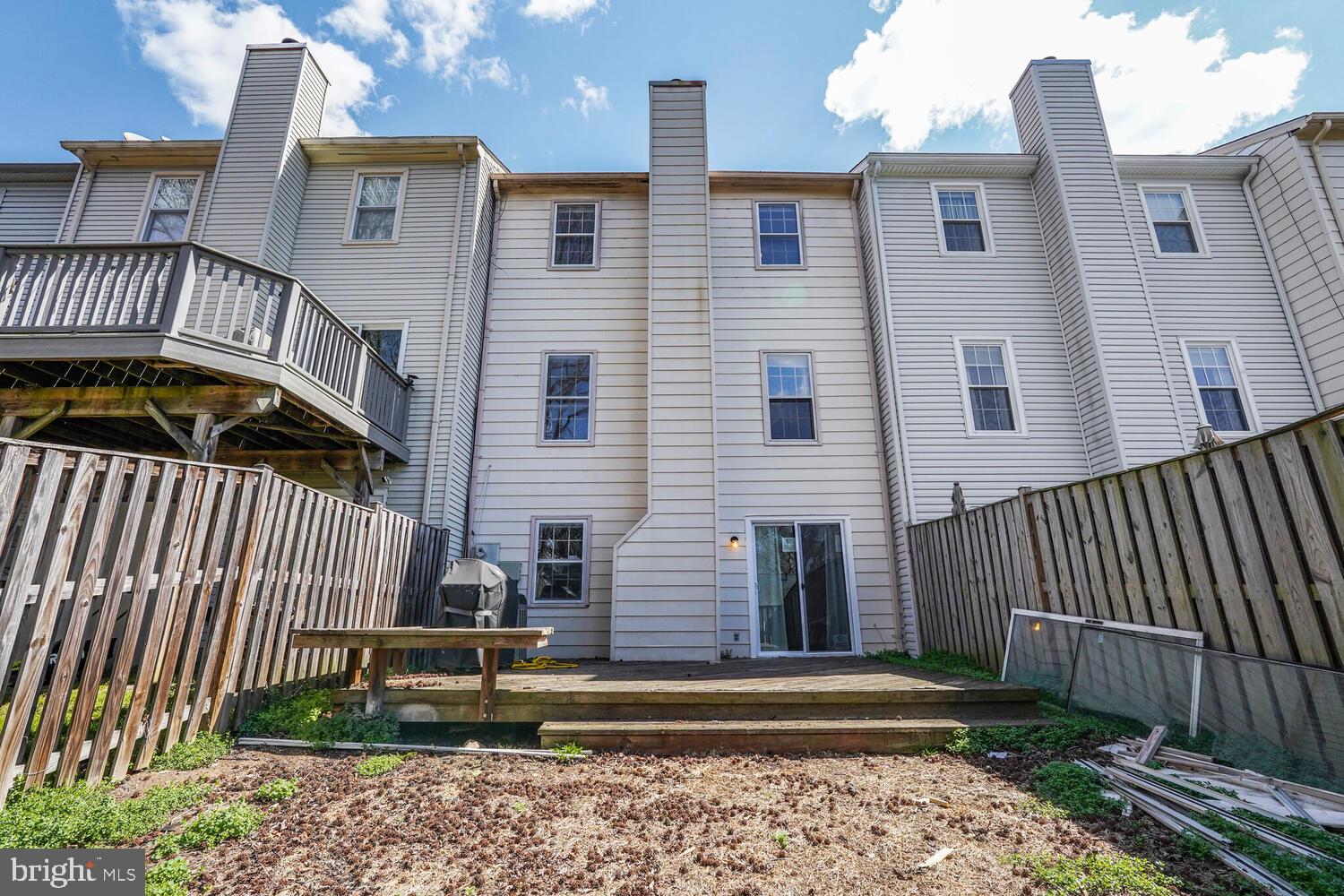 BETHELEN WOODS - Residential Lease