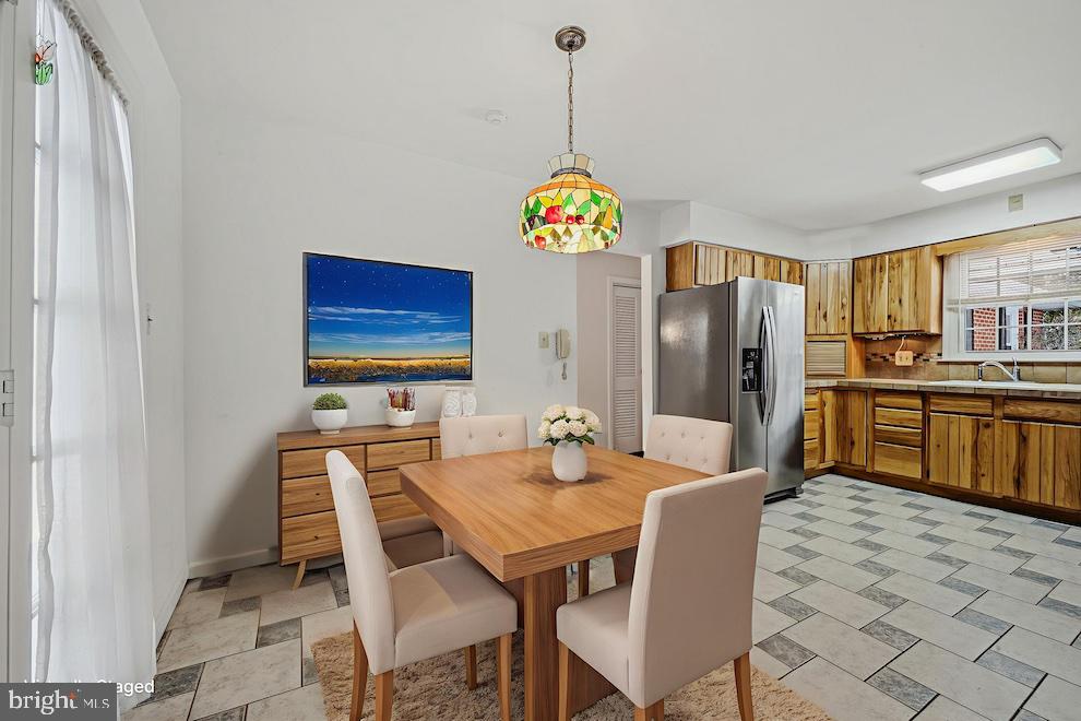 2512 KITTIWAKE DRIVE