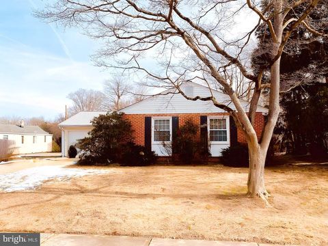 Photo of 2512 Kittiwake Drive, WILMINGTON, DE 19805 (MLS # DENC2096260)