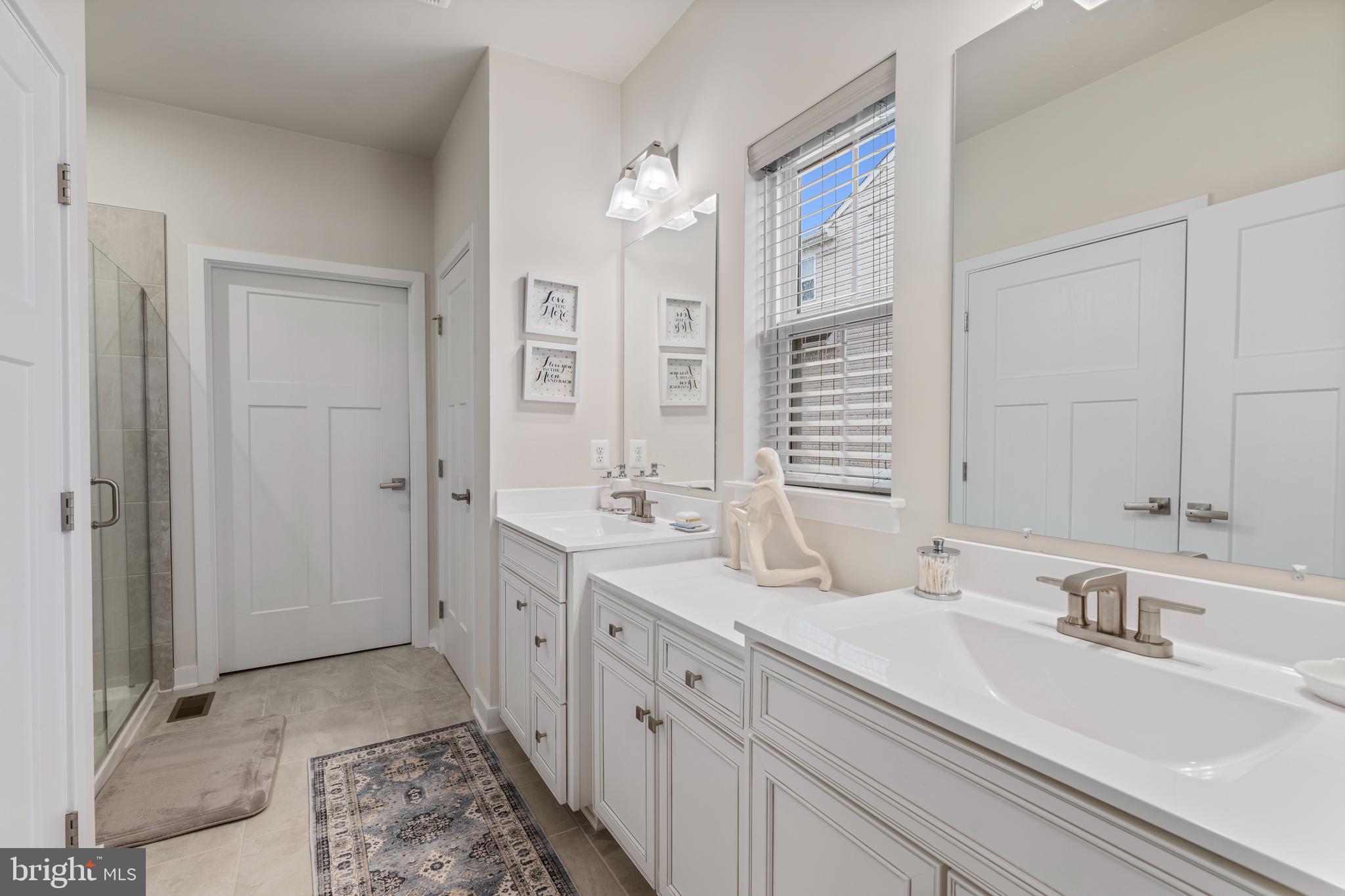 ABERDEEN OVERLOOK - Residential