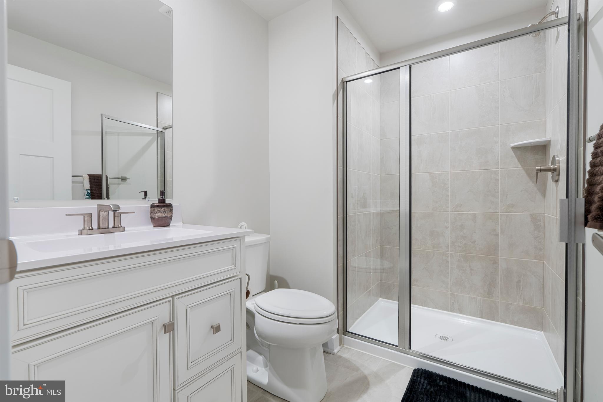 ABERDEEN OVERLOOK - Residential