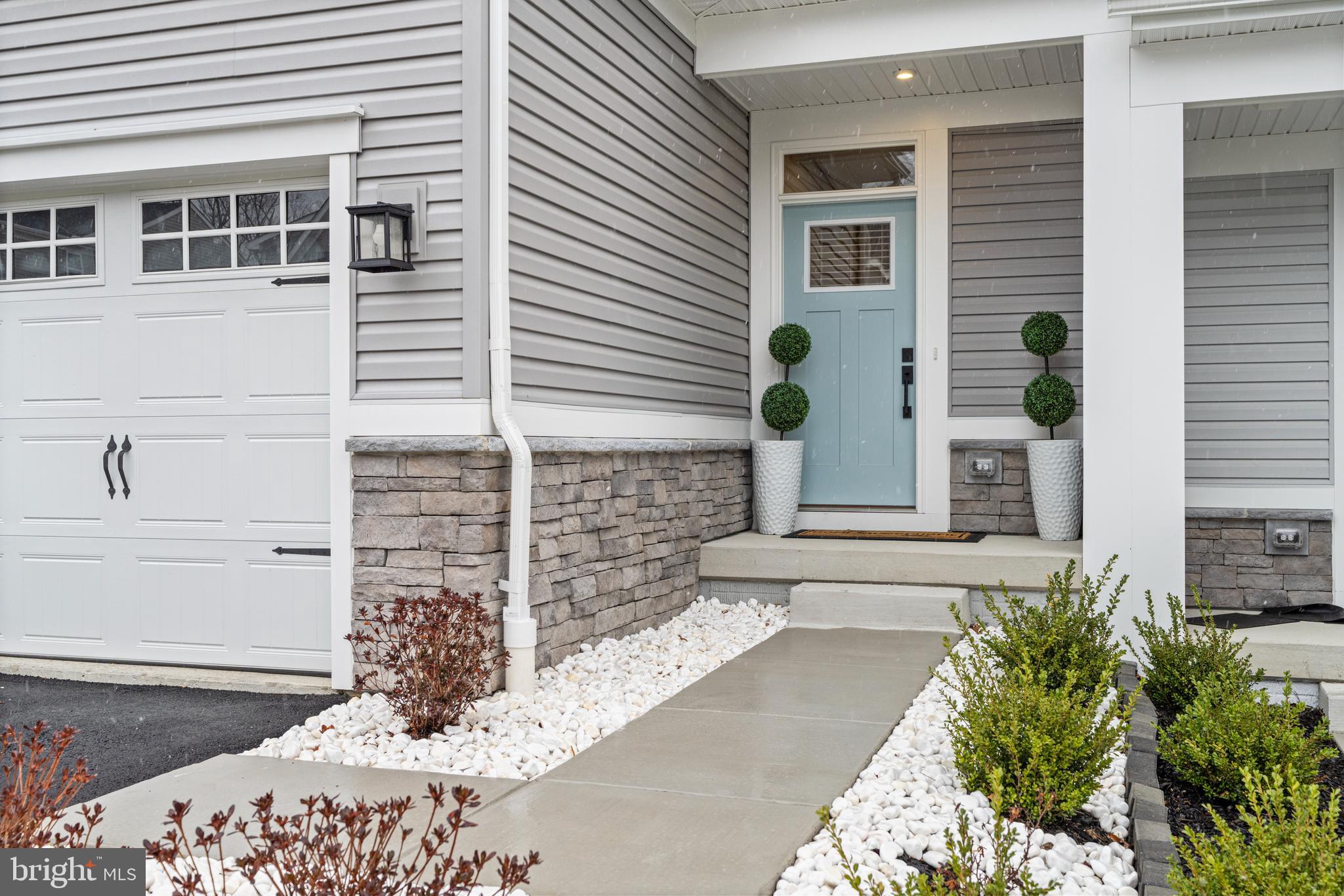 ABERDEEN OVERLOOK - Residential