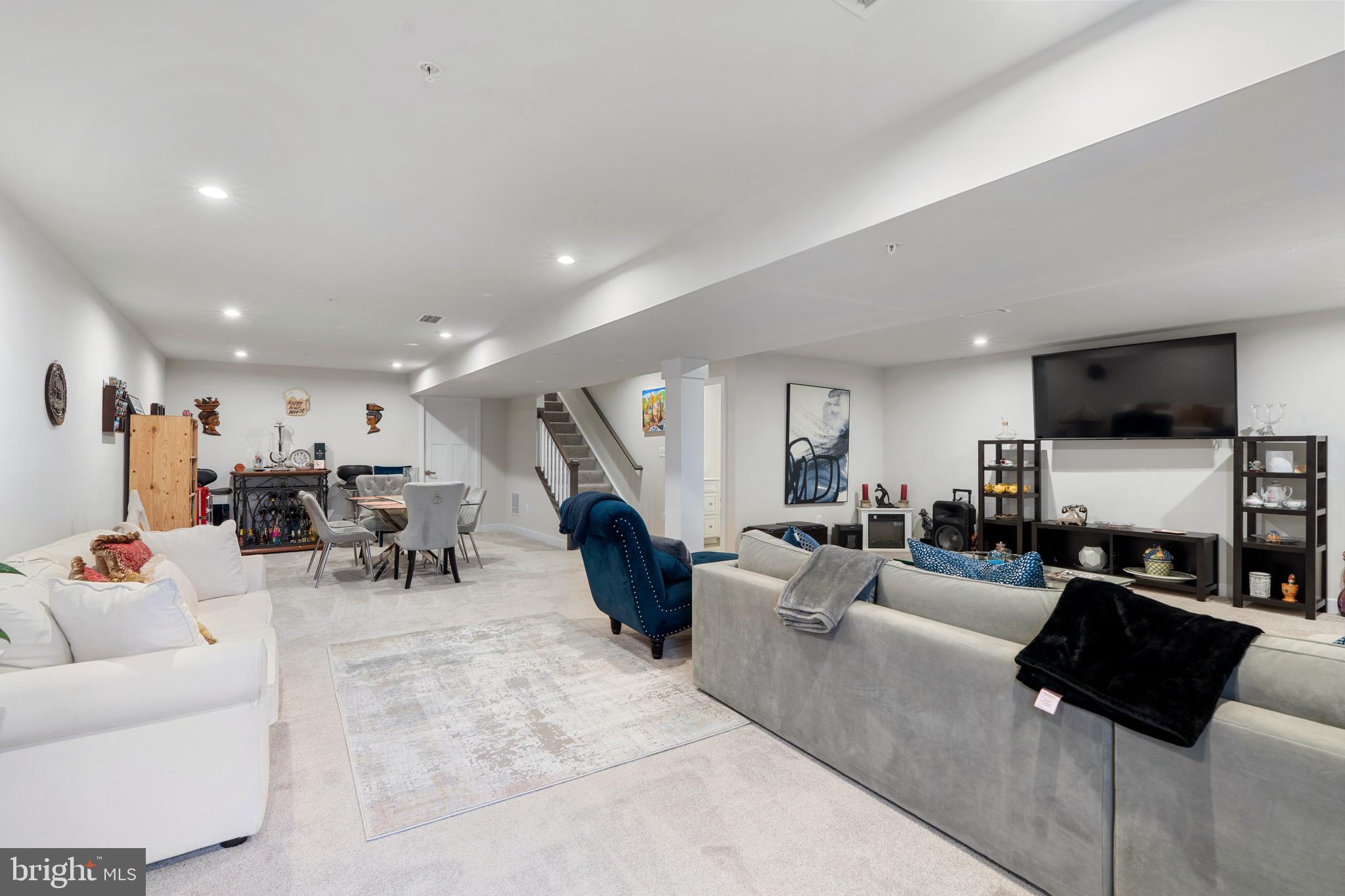 ABERDEEN OVERLOOK - Residential