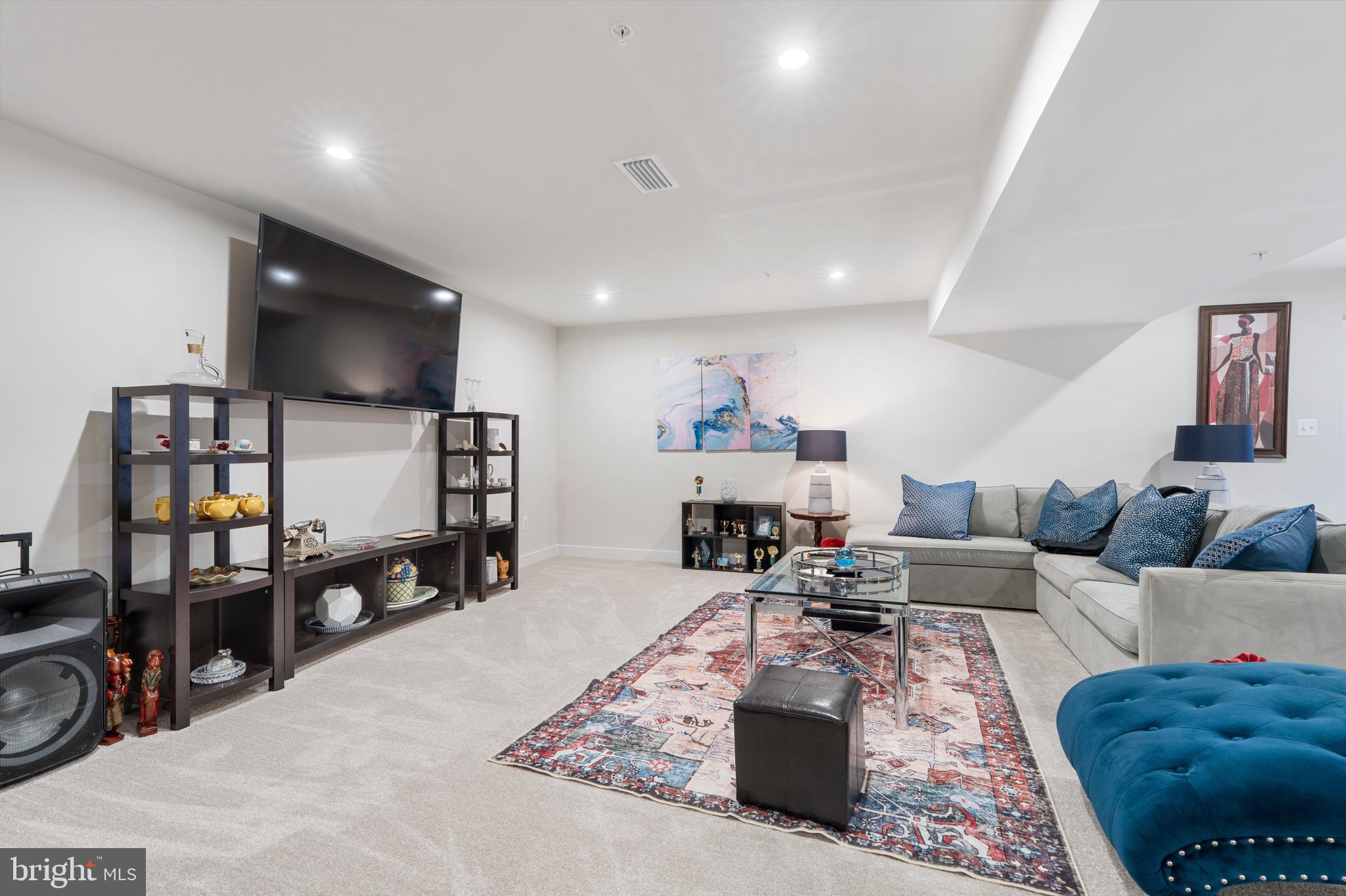 ABERDEEN OVERLOOK - Residential