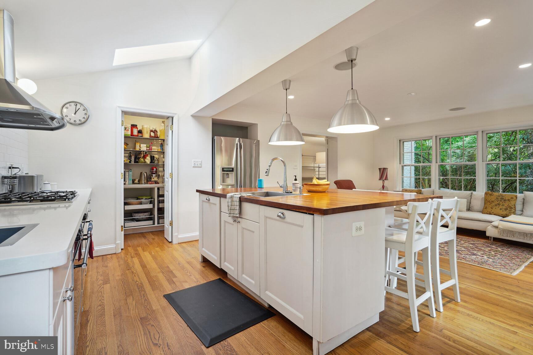 MARTINS ADDITION - Residential Lease