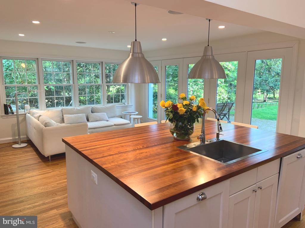 MARTINS ADDITION - Residential Lease