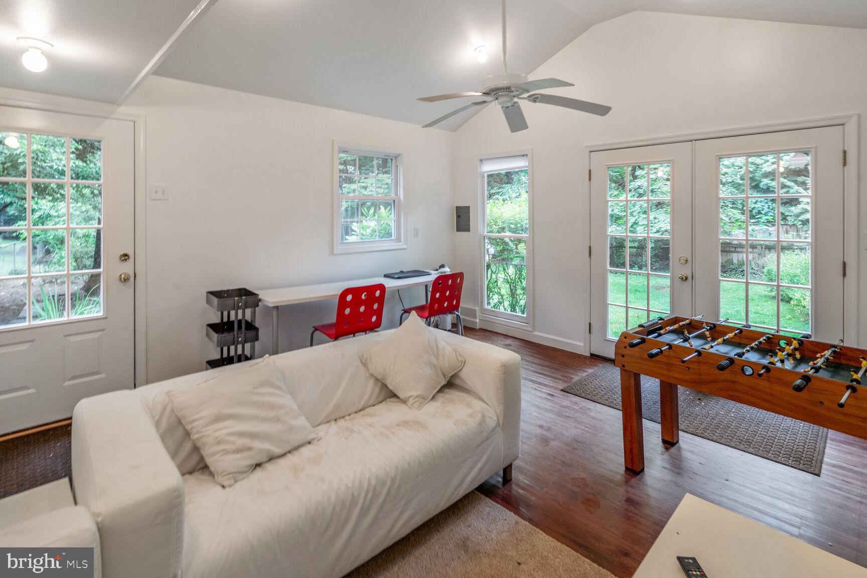 MARTINS ADDITION - Residential Lease