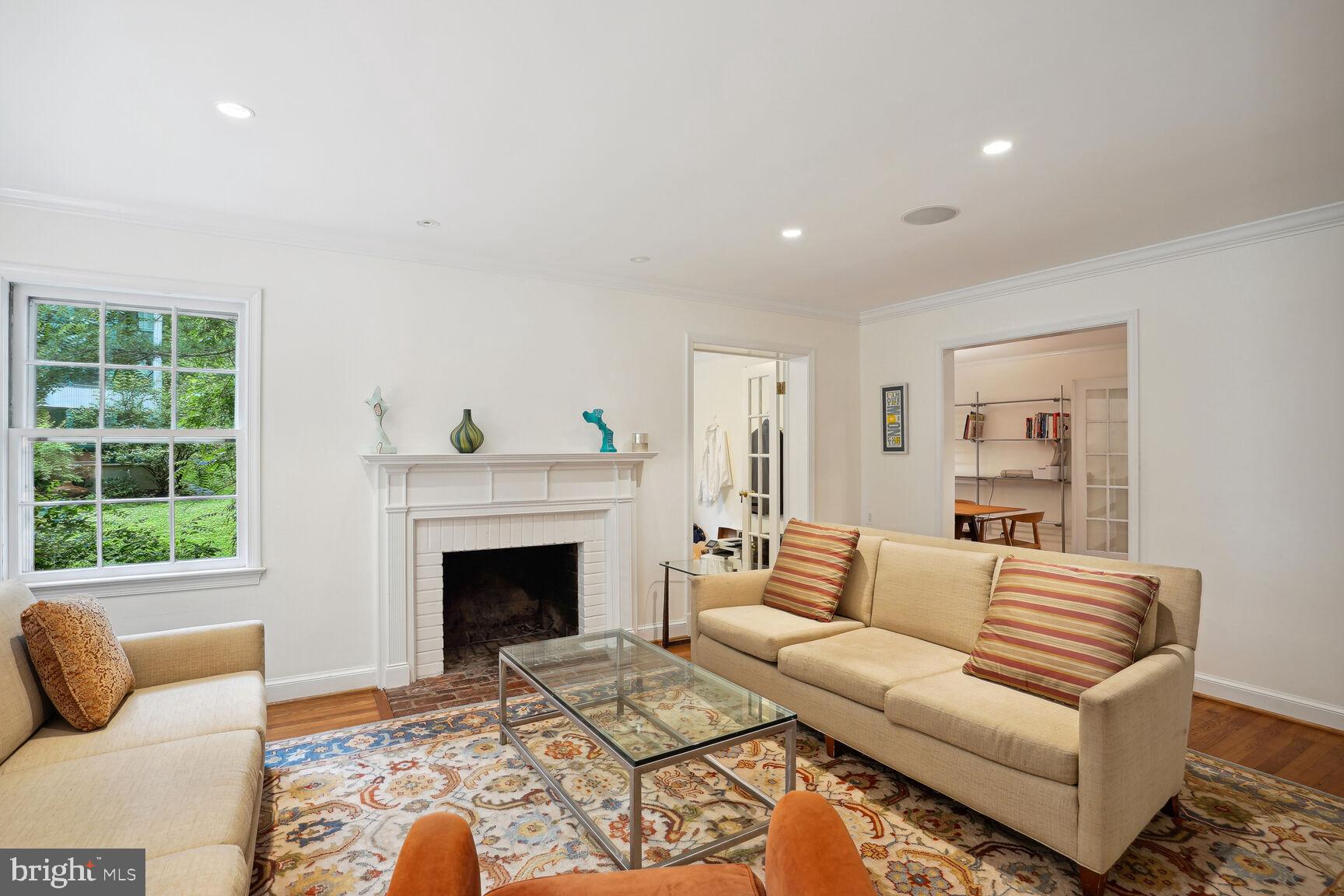 MARTINS ADDITION - Residential Lease