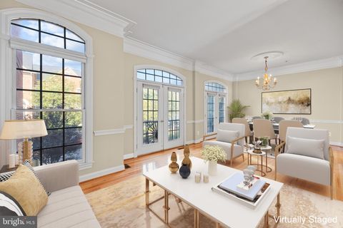 Townhouse For Rent - 5237 Bessley Place<br/> ALEXANDRIA, VA 22304