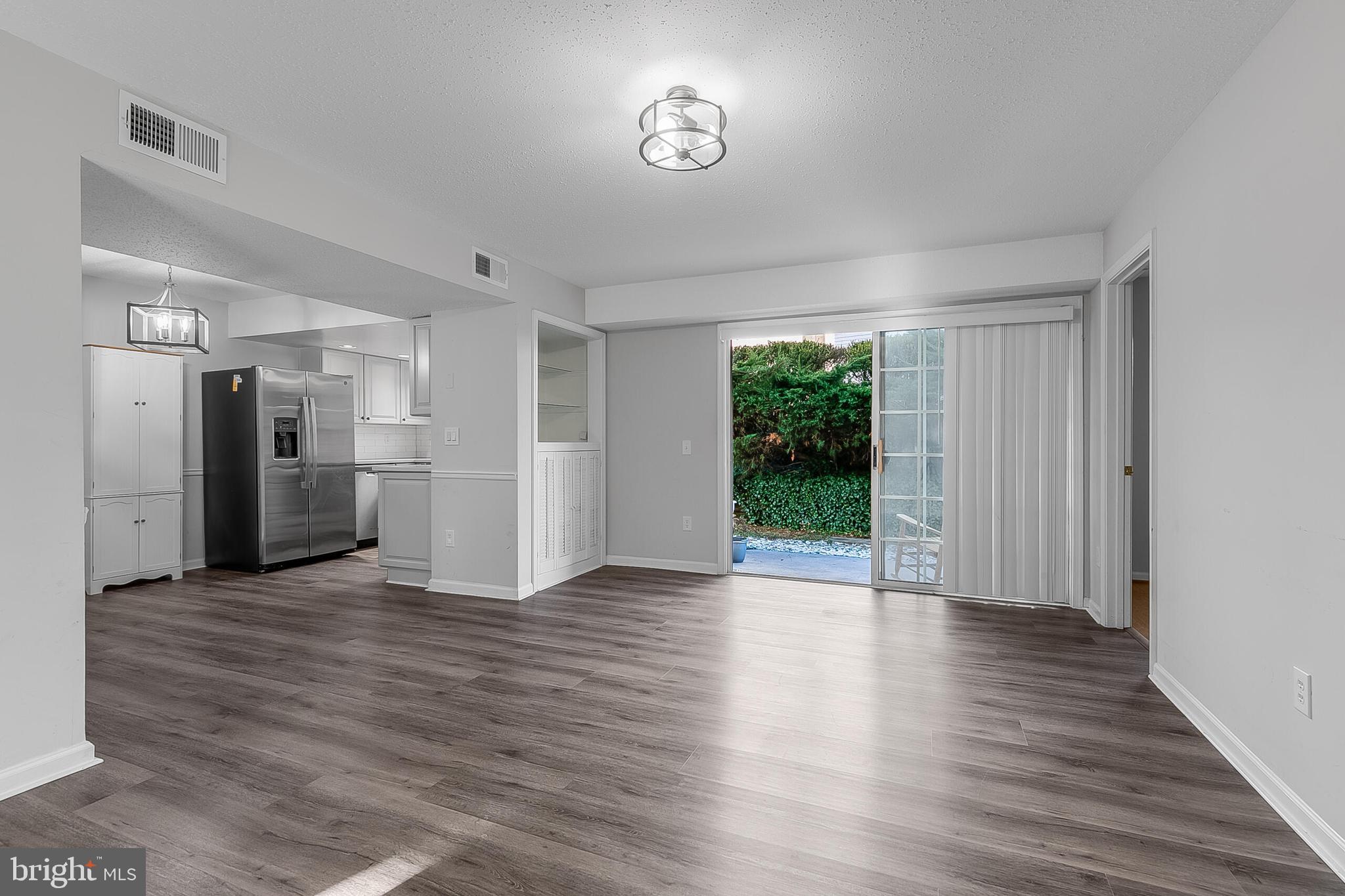 FOX CHAPEL AT TUDOR KNOLLS - Residential Lease