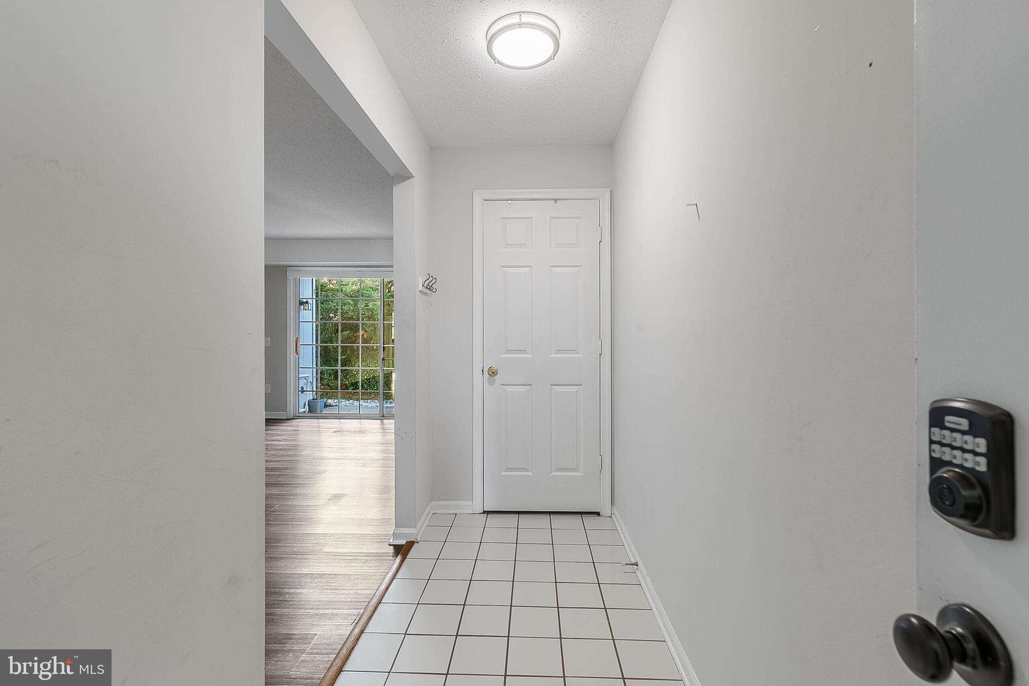 FOX CHAPEL AT TUDOR KNOLLS - Residential Lease