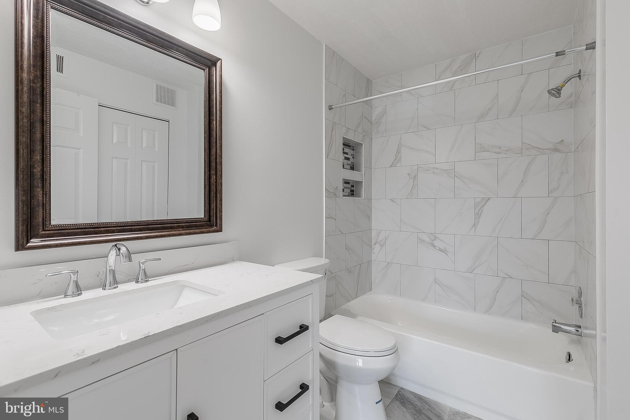 FOX CHAPEL AT TUDOR KNOLLS - Residential Lease