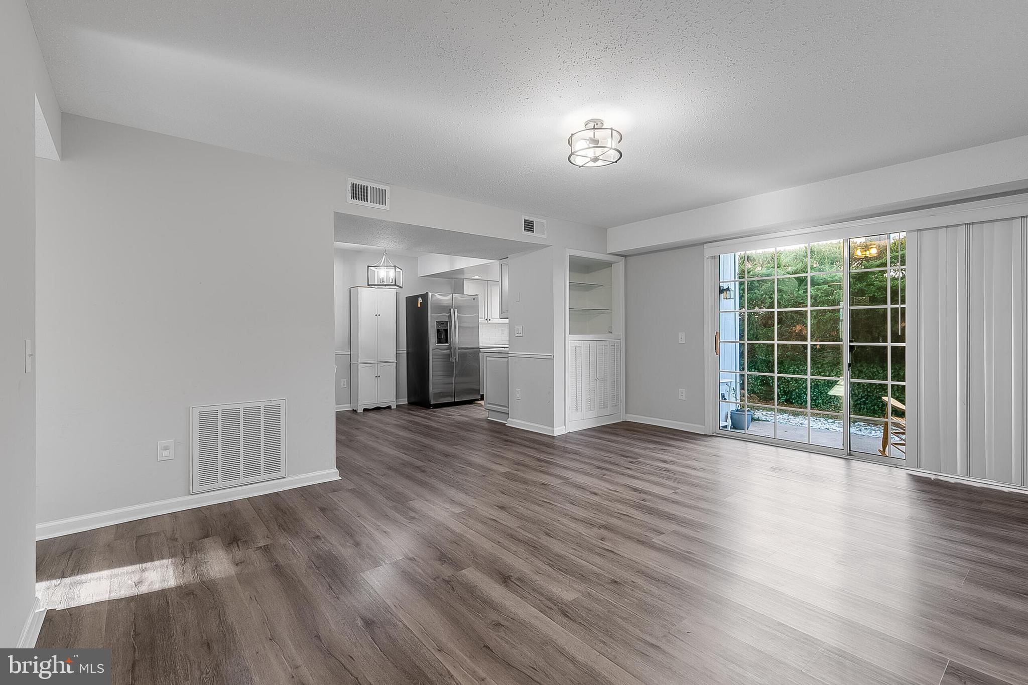 FOX CHAPEL AT TUDOR KNOLLS - Residential Lease