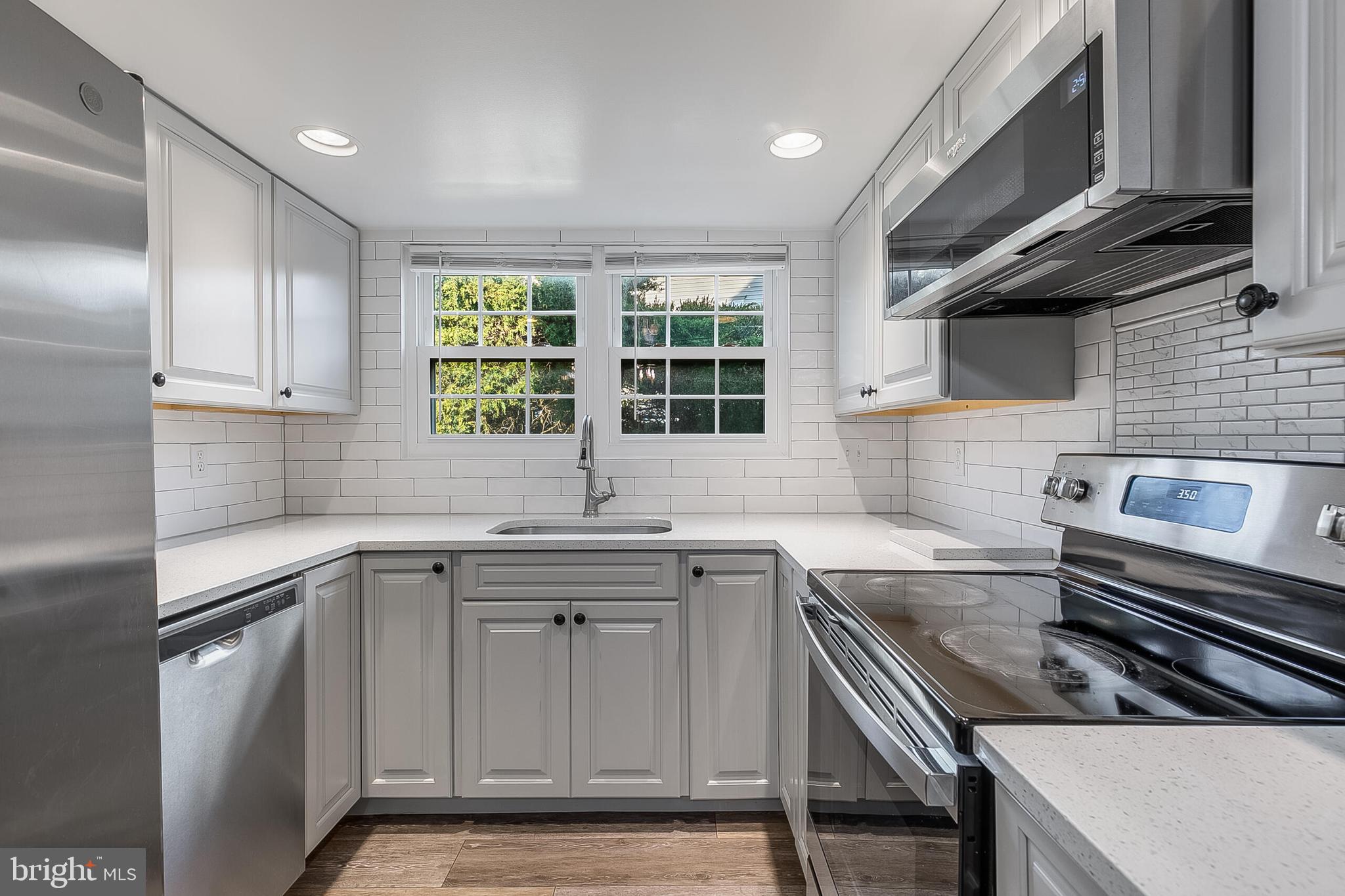 FOX CHAPEL AT TUDOR KNOLLS - Residential Lease