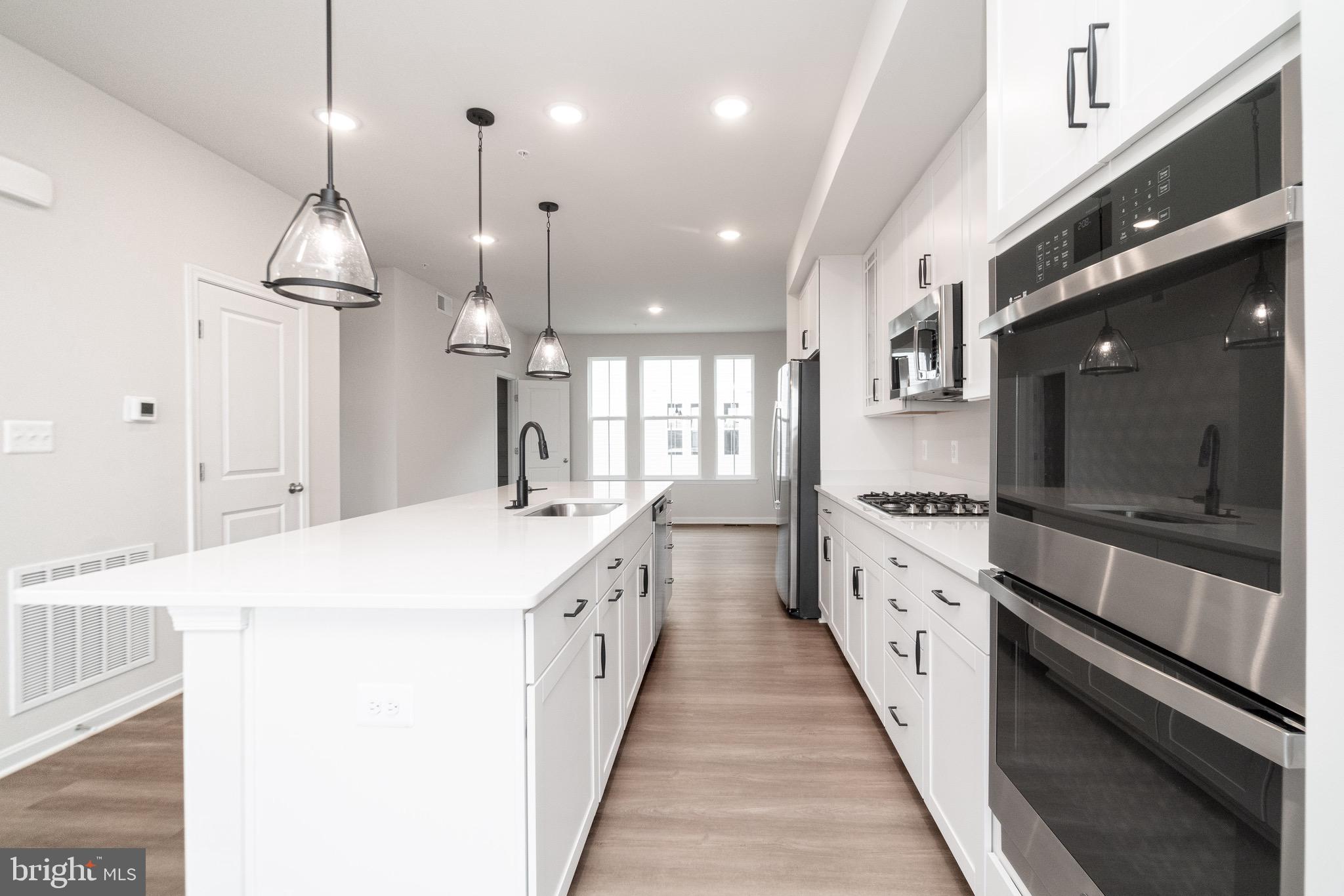 TOWNS AT MARKET COMMONS - Residential Lease