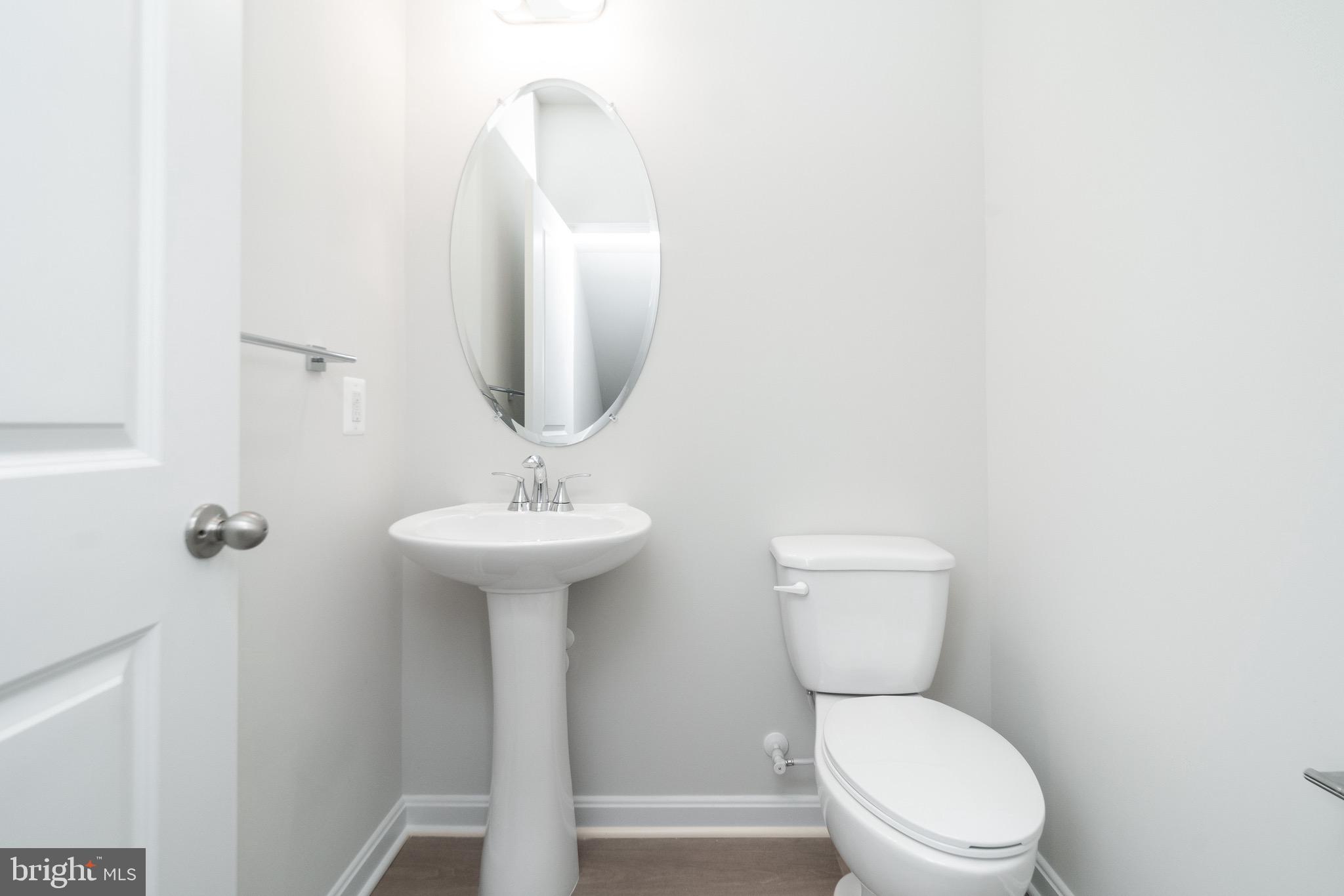 TOWNS AT MARKET COMMONS - Residential Lease