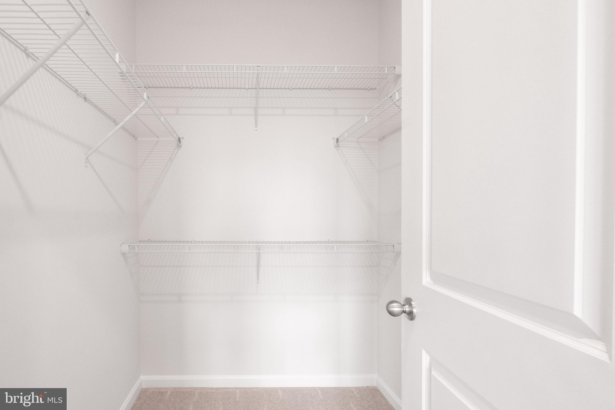 TOWNS AT MARKET COMMONS - Residential Lease