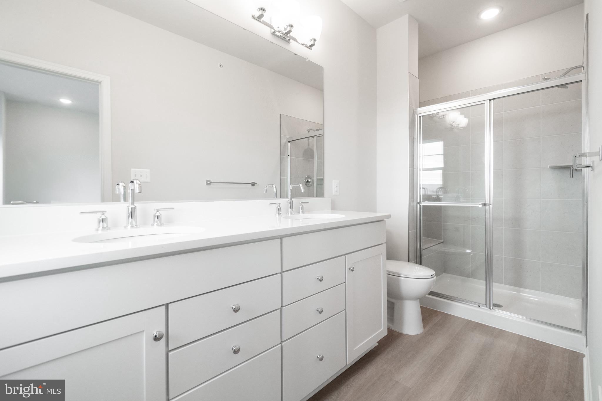 TOWNS AT MARKET COMMONS - Residential Lease