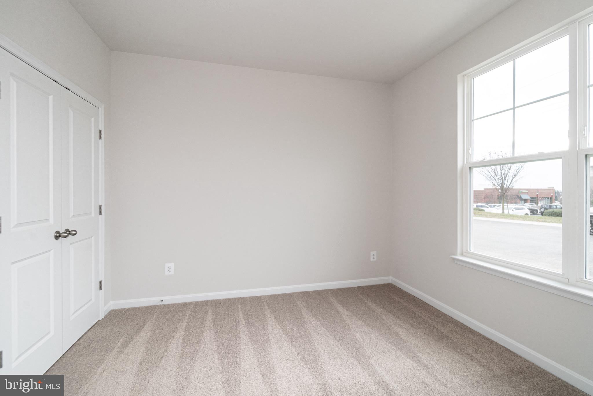 TOWNS AT MARKET COMMONS - Residential Lease