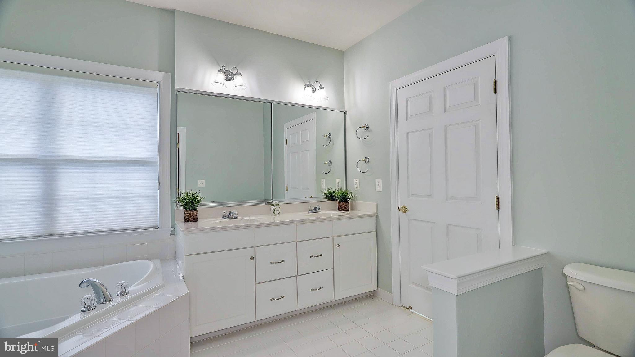 REGENCY AT DOMINION VALLEY - Residential