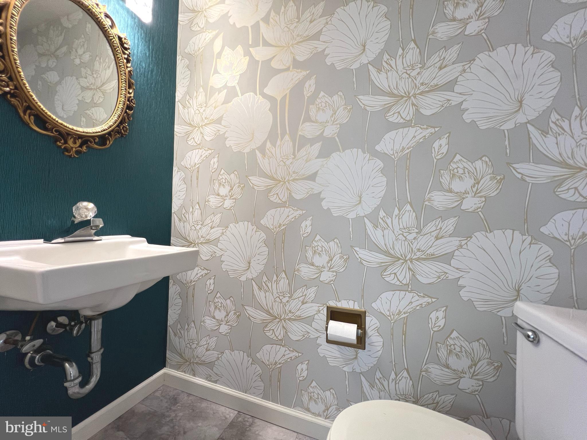 QUEEN ANNE VILLAGE - Residential Lease