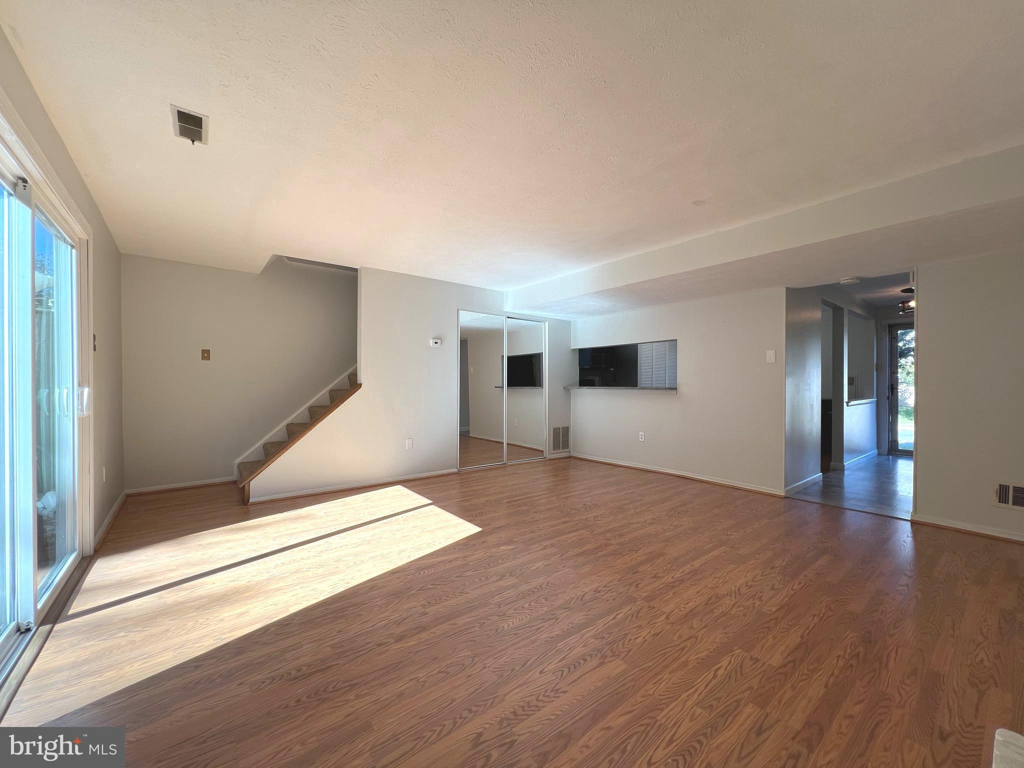 QUEEN ANNE VILLAGE - Residential Lease