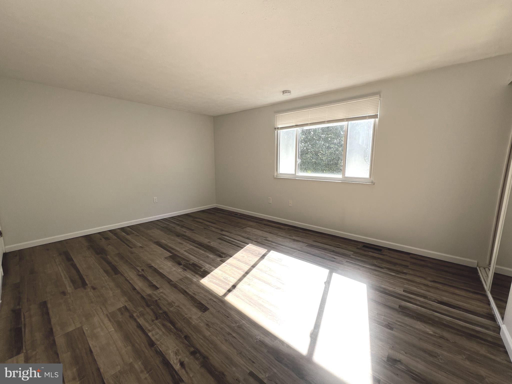 QUEEN ANNE VILLAGE - Residential Lease