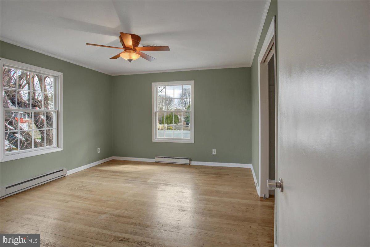 TOWN AND COUNTRY - Residential